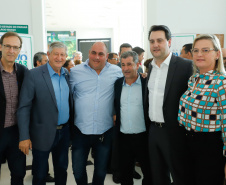 O governador Carlos Massa Ratinho Junior lançou nesta terça-feira (26), no Palácio Iguaçu, o programa Revitis, destinado a estimular a produção de uvas no Paraná. Iniciativa inédita no Estado, o programa está apoiado em quatro eixos: incentivo para a produção, reorganização da comercialização, desenvolvimento do turismo e apoio à agroindústria.
