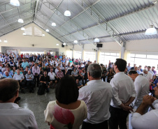O Governador Carlos Massa Ratinho Júnior lança nesta quinta-feira (28),  o Programa Vida Nova Paraná em Jandaia do Sul.  E também anuncia  recursos e ações nas áreas da saúde, desenvolvimento urbano e sinalização viária, além de entrega de ambulância e de viatura para a Polícia Militar.Jandaia do Sul, 28/11/2019 -  Foto: Geraldo Bubniak/AEN
