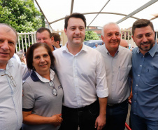 O município de Jandaia do Sul, no Vale do Ivaí, receberá uma série de ações do Governo do Estado nas áreas da saúde, segurança, saneamento, esporte, desenvolvimento urbano e para a sinalização de trânsito. Os investimentos somam R$ 21 milhões e foram confirmados pelo governador Carlos Massa Ratinho Junior nesta quinta-feira (28), em evento no município.