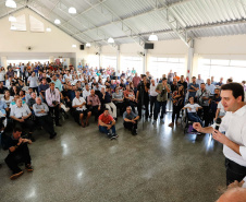 O município de Jandaia do Sul, no Vale do Ivaí, receberá uma série de ações do Governo do Estado nas áreas da saúde, segurança, saneamento, esporte, desenvolvimento urbano e para a sinalização de trânsito. Os investimentos somam R$ 21 milhões e foram confirmados pelo governador Carlos Massa Ratinho Junior nesta quinta-feira (28), em evento no município.