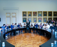 O Governo do Estado conclui esta semana a rodada de autorizações para liberação de recursos do programa Paraná Mais Cidades, que começou há cerca de dois meses. Coordenado pela Casa Civil, o programa é uma parceria entre o Governo e a Assembleia Legislativa e conta com R$ 351 milhões, provenientes do Tesouro Estadual e da devolução do exercício orçamentário do Legislativo. Foto: Guilherme Flores/Casa Civil