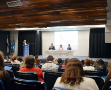 As Secretarias de Estado da Saúde e Justiça promoveram nesta terça-feira (03), em Curitiba, o 1º Simpósio Estadual da Pessoa com Deficiência, como partes das atividades do Dia Internacional da Pessoa com Deficiência, instituída pela ONU. Foto:SESA