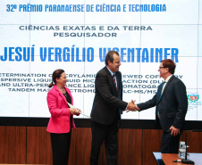 Entrega do 32º Prêmio Paranaense de Ciência e Tecnologia  no Palácio Iguaçu.   Curitiba, 04/12/2019 -  Foto: Geraldo Bubniak/AEN