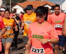 Os Jogos de Aventura e Natureza encerram a primeira edição com um balanço positivo. Mais de 20 mil atletas participaram das competições, realizadas em 26 municípios de diversas regiões do Estado. Além disso, oficinas e cursos levaram esporte às comunidades e escolas locais atendendo mais de 90 mil pessoas. Foto: Esporte Paraná
