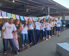 Começou com uma passeata puxada por 300 estudantes e terminou com toda uma cidade mobilizada no enfrentamento à violência contra as mulheres. A responsável é Adriana Reis, professora do 6º ano do Ensino Fundamental no Colégio Estadual Talita Bresolin, no município de Califórnia, no Norte do Paraná, que desenvolveu um projeto com o propósito de conscientizar a comunidade escolar e os moradores da cidade sobre violência doméstica. Foto:SEED