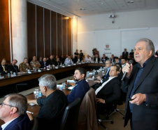 Governador Carlos Massa Ratinho Junior em reunião com os secretários. Na imagem, José Luis Scroccaro, do Instituto das Aguas do Paraná. Curitiba,10/12/2019 Foto:Jaelson Lucas / AEN