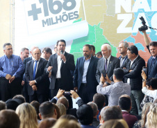 O governador Carlos Massa Ratinho Junior recebeu nesta quarta-feira (11),  no Palácio Iguaçu, prefeitos de municípios de diversas regiões do Estado. No encontro foram assinados convênios para liberação de recursos destinados a ações na área da saúde. Os convênios foram assinados, também, pelo secretário de Estado da Saúde, Beto Preto. Curitiba,11/12/2109 Foto:Jaelson Lucas / AEN