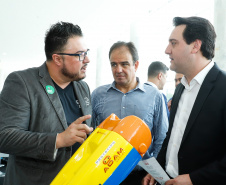 O governador Carlos Massa Ratinho Junior autorizou nesta quarta-feira (11), em cerimônia no Palácio Iguaçu, a liberação de R$ 168 milhões para a saúde pública de 297 municípios paranaenses. 