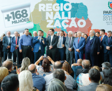 O governador Carlos Massa Ratinho Junior autorizou nesta quarta-feira (11), em cerimônia no Palácio Iguaçu, a liberação de R$ 168 milhões para a saúde pública de 297 municípios paranaenses. 