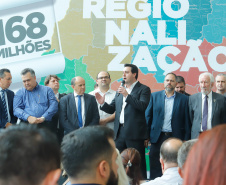 O governador Carlos Massa Ratinho Junior autorizou nesta quarta-feira (11), em cerimônia no Palácio Iguaçu, a liberação de R$ 168 milhões para a saúde pública de 297 municípios paranaenses. 