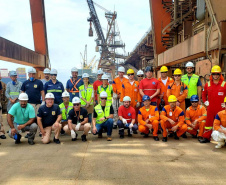 O Porto de Paranaguá promoveu nesta quarta-feira (11) um simulado para atendimento de emergência química. Esta é a primeira ação deste tipo e preparou trabalhadores de vários setores e empresas para dar resposta rápida e eficaz em caso de contato com produtos usados na fumigação, um tratamento feito nas cargas de granéis vegetais para controle de pragas.

Foto: Pierpaolo Nota