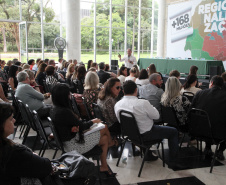 A partir de um processo participativo, democrático e acessível, o Planejamento Regional Integrado para a área da saúde foi construído durante o ano de 2019. O relatório do PRI foi apresentado nesta quarta-feira (11), no Palácio Iguaçu, para representantes municipais, do Estado, dos consórcios e parceiros. Desde fevereiro, equipes da secretaria estadual percorreram o Estado promovendo oficinas e reuniões para identificar as necessidades da área de forma regionalizada.Foto:Ari Dias/AEN