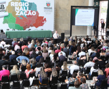 A partir de um processo participativo, democrático e acessível, o Planejamento Regional Integrado para a área da saúde foi construído durante o ano de 2019. O relatório do PRI foi apresentado nesta quarta-feira (11), no Palácio Iguaçu, para representantes municipais, do Estado, dos consórcios e parceiros. Desde fevereiro, equipes da secretaria estadual percorreram o Estado promovendo oficinas e reuniões para identificar as necessidades da área de forma regionalizada.Foto:Ari Dias/AEN