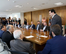 O governador Carlos Massa Ratinho Junior lançou nesta quinta-feira (12) dois projetos do Banco Regional de Desenvolvimento do Extremo Sul (BRDE) voltados à inovação: o BRDE Labs e o Fip Anjo. O objetivo é apoiar, capacitar e aportar recursos a startups paranaenses de diversas áreas, mas com foco principal no desenvolvimento de soluções para o agronegócio. Curitiba12/12/2019 Foto:Jaelson Lucas / AEN