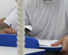 As provas do Exame Nacional do Ensino Médio Para Privados de Liberdade (Enem-PPL) foram aplicadas nesta terça e quarta-feira (11 e 12), em 28 unidades prisionais de todas as regiões do Estado. Foto: Depen