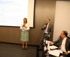 Reunidos durante todo o dia desta quinta-feira (12) em Curitiba, os secretários estaduais de Fazenda de todo o País decidiram aumentar a atuação sobre o Congresso Nacional para evitar perdas para as finanças dos Estados. As perdas podem estar contidas especialmente em três Propostas de Emendas Constitucionais (PEC) que estão em discussão naquela casa. Foto: Ari Dias/AEN