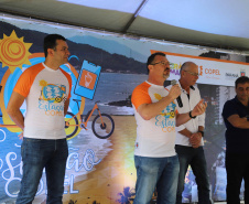 A Copel iniciou nesta sexta-feira (13) o funcionamento de suas Estações no Verão Maior, no litoral paranaense, onde será disponibilizado o empréstimo de bicicletas e patinetes elétricos e haverá distribuição de brindes. Segundo o superintendente comercial João Acyr Bonat Junior, o projeto traz para a temporada a prática da sustentabilidade, aliando mobilidade elétrica, uso consciente da energia e qualidade de vida