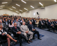 O Governador Carlos Massa Ratinho Junior e o ministro da Justiça e Segurança Pública, Sergio Moro, inauguram nesta segunda-feira (16),  em Foz do Iguaçu, o Centro Integrado de Operações de Fronteira. O CIOF reforçará as ações estratégicas estaduais de combate ao tráfico e ao crime organizado. A estrutura passa a integrar o Parque Tecnológico Itaipu, na Itaipu Binacional.Foz do Iguaçu, 16/12/2019 -  Foto: Geraldo Bubniak/AEN