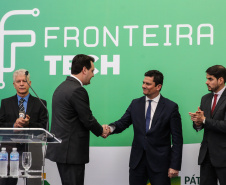 O Governador Carlos Massa Ratinho Junior e o ministro da Justiça e Segurança Pública, Sergio Moro, inauguram nesta segunda-feira (16),  em Foz do Iguaçu, as operações do Fronteira Tech  na Ponte Internacional da Amizade, que liga Foz do Iguaçu/PR à Ciudad del Este/PY. A iniciativa promover o uso de tecnologias digitais com foco na segurança pública. Foz do Iguaçu, 16/12/2019 -  Foto: Geraldo Bubniak/AEN
