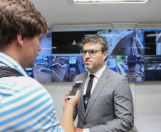 O Governador Carlos Massa Ratinho Junior e o ministro da Justiça e Segurança Pública, Sergio Moro, inauguram nesta segunda-feira (16),  em Foz do Iguaçu, as operações do Fronteira Tech  na Ponte Internacional da Amizade, que liga Foz do Iguaçu/PR à Ciudad del Este/PY. A iniciativa promover o uso de tecnologias digitais com foco na segurança pública. Na foto Decio Rui da Receita FederalFoz do Iguaçu, 16/12/2019 -  Foto: Geraldo Bubniak/AEN
