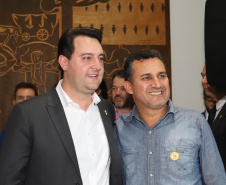 O governador Carlos Massa Ratinho Junior confirmou nesta terça-feira (17), durante evento no Palácio Iguaçu, um grande pacote voltado para o meio ambiente e a sustentabilidade. Foram destinados, entre liberações diretas e convênios, R$ 65 milhões para 149 municípios do Estado. Foto: Arnaldo Alves/AEN
