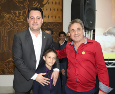 O governador Carlos Massa Ratinho Junior confirmou nesta terça-feira (17), durante evento no Palácio Iguaçu, um grande pacote voltado para o meio ambiente e a sustentabilidade. Foram destinados, entre liberações diretas e convênios, R$ 65 milhões para 149 municípios do Estado. Foto: Arnaldo Alves/AEN