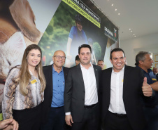 O governador Carlos Massa Ratinho Junior confirmou nesta terça-feira (17), durante evento no Palácio Iguaçu, um grande pacote voltado para o meio ambiente e a sustentabilidade. Foram destinados, entre liberações diretas e convênios, R$ 65 milhões para 149 municípios do Estado. Foto: Arnaldo Alves/AEN