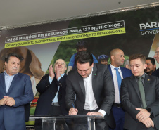 O Governo do Paraná criou neste o Certificado de Mérito Ambiental, que premia municípios pela implantação de projetos de sustentabilidade em prol do ecossistema. A intenção é reconhecer boas ações que podem ser replicadas em outras cidades do Estado. A iniciativa é da Secretaria do Desenvolvimento Sustentável e do Turismo.Foto: Arnaldo Alves/AEN