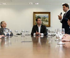 O Governo do Estado e a Klabin anunciaram nesta terça-feira (17) um investimento de R$ 450 milhões da empresa para obras de infraestrutura
