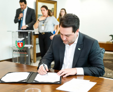 O Governo do Estado e a Klabin anunciaram nesta terça-feira (17) um investimento de R$ 450 milhões da empresa para obras de infraestrutura