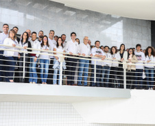 Governo do Estado em campanha para envolver a sociedade paranaense em um grande mutirão de prevenção e de combate à dengue no Paraná, nas secretarias e demais órgãos estaduais realizam dezenas de ações para conscientização e orientação sobre cuidados para prevenir a doença.   18/12/2019  -  Foto: Geraldo Bubniak/AEN