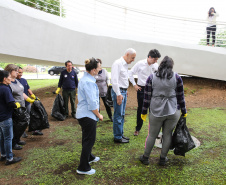 Governo do Estado em campanha para envolver a sociedade paranaense em um grande mutirão de prevenção e de combate à dengue no Paraná, nas secretarias e demais órgãos estaduais realizam dezenas de ações para conscientização e orientação sobre cuidados para prevenir a doença.   18/12/2019  -  Foto: Geraldo Bubniak/AEN