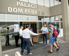 O Governo do Estado mobilizou toda a sua estrutura para ações integradas de combate à dengue, durante esta quarta-feira, 18 de dezembro, dando início a série de atividades que serão realizadas ao longo dos próximos meses.Porto de Paranaguá. Foto: Claudio Neves