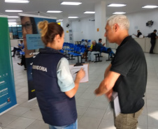 A Controladoria-Geral do Estado começou uma pesquisa de satisfação com usuários de serviços do Estado e já compilou os primeiros resultados. As unidades de atendimento ao público da Secretaria da Saúde e do Detran, em Curitiba, foram visitadas de setembro a dezembro e os seus usuários convidados a responder o questionário de satisfação. Foto:CGE