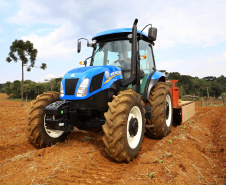 Trator solidário, Plantação de fumo. Na imagem Lucas Geraldo. Ipiranga, 12/09/2019 Foto: Jaelson Lucas / AEN