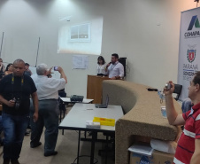 Cohapar, Caixa Econômica e prefeitura inauguraram conjunto habitacional com 128 imóveis em Santo Antônio da Platina, enquanto chaves de 47 unidades do programa Habita Paraná foram entregues à população de Cornélio Procópio. 