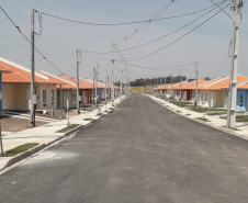 Cohapar, Caixa Econômica e prefeitura inauguraram conjunto habitacional com 128 imóveis em Santo Antônio da Platina, enquanto chaves de 47 unidades do programa Habita Paraná foram entregues à população de Cornélio Procópio. 