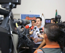 A instalação de uma indústria de alimentos vai gerar 650 empregos diretos em Cambé, na Região Metropolitana de Londrina, Norte do Paraná. O investimento de R$ 170 milhões é do Grupo Muffato e foi anunciado nesta sexta-feira (20) em evento com o governador Carlos Massa Ratinho Junior e o diretor da empresa, Everton Muffato, realizado na prefeitura de Cambé.