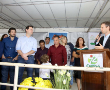 A instalação de uma indústria de alimentos vai gerar 650 empregos diretos em Cambé, na Região Metropolitana de Londrina, Norte do Paraná. O investimento de R$ 170 milhões é do Grupo Muffato e foi anunciado nesta sexta-feira (20) em evento com o governador Carlos Massa Ratinho Junior e o diretor da empresa, Everton Muffato, realizado na prefeitura de Cambé.