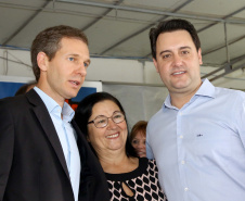 A instalação de uma indústria de alimentos vai gerar 650 empregos diretos em Cambé, na Região Metropolitana de Londrina, Norte do Paraná. O investimento de R$ 170 milhões é do Grupo Muffato e foi anunciado nesta sexta-feira (20) em evento com o governador Carlos Massa Ratinho Junior e o diretor da empresa, Everton Muffato, realizado na prefeitura de Cambé.
