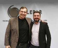 A Celepar tem novo presidente a partir de segunda-feira (02). O atual diretor de Tecnologia da Informação e Comunicação da empresa, Leandro Moura, é quem assume a função no lugar de Alan Costa, que volta a atuar na iniciativa privada. Foto: Celepar
