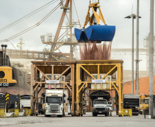 Corredor de exportação do porto paranaense movimenta 20,23 milhões de toneladas superando a marca histórica registrada em 2018, de 19,76 milhões
Foto: Claudio Neves/APPA