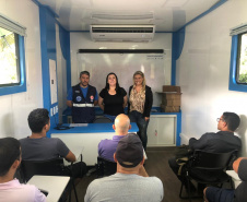 O ano de 2020 começa com os cursos das Carretas do Conhecimento percorrendo novos municípios. Nesta segunda-feira (06), as unidades móveis iniciam as aulas de qualificação profissional  em Astorga (curso de Confecção), Sertanópolis (Confecção), Mariópolis (Instalações Elétricas); Pontal do Paraná (Mecânica Automotiva); Ampére (Mecânica Básica); Campina Grande do Sul (Panificação) e Santa Terezinha do Itaipu (Refrigeração). Foto:SEJUF