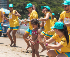 O esporte chegou na operação Verão Maior para agitar e esquentar ainda mais o clima nas areias do Litoral paranaense. Muitas atividades esportivas, recreativas e de entretenimento são ofertadas aos turistas, veranistas e a comunidade local a partir de quarta-feira (08). As atividades são coordenadas pela Superintendência Estadual do Esporte. Foto: Thiago Chas/Esporte Paraná