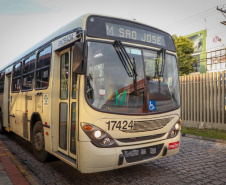 Criar novas possibilidades de conexões para o transporte coletivo é uma maneira de tornar o sistema mais atrativo e combater a queda no número de usuários que os ônibus vêm enfrentando nos últimos anos. Por isso, a partir desta segunda-feira (13), a Coordenação da Região Metropolitana de Curitiba (Comec) realiza duas importantes ações envolvendo linhas que atendem o município de São José dos Pinhais.Foto: COMEC
