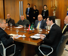 governador Carlos Massa Ratinho Junior, recebe o embaixador extraordinário da Dinamarca no Brasil, Nicolai Prytz. Curitiba, 04/04/2019.