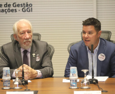 O vice-governador Darci Piana, coordenou a 1a reunião do secretariádo de 2020. N/F: secretário Chefe da Casa Civil, Guto Silva.
Curitiba, 14-01-20.
Foto: Arnaldo Alves / AEN