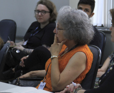 Dirigentes e técnicos do Serviço Social Autônomo (Paranacidade) apresentaram nesta quinta-feira (16) a integrantes da Comissão de Voluntárias em Prol de Cidades Mais Inclusivas para as Mulheres, do Conselho de Urbanismo e Arquitetura do Paraná, Programas de Ação a Secretaria do Desenvolvimento Urbano e de Obras Públicas e do Paranacidade, com vistas à promoção do desenvolvimento urbano no Estado.