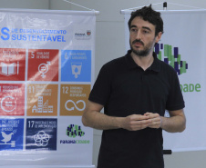 Dirigentes e técnicos do Serviço Social Autônomo (Paranacidade) apresentaram nesta quinta-feira (16) a integrantes da Comissão de Voluntárias em Prol de Cidades Mais Inclusivas para as Mulheres, do Conselho de Urbanismo e Arquitetura do Paraná, Programas de Ação a Secretaria do Desenvolvimento Urbano e de Obras Públicas e do Paranacidade, com vistas à promoção do desenvolvimento urbano no Estado.