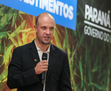 O Governador Carlos Massa Ratinho Junior lança nesta sexta-feira (17/01) o  projeto de transformação de subprodutos da agropecuária e da agroindústria em energias renováveis, no Biopark em Toledo. Serão implantadas uma usina de biometano (combustível veicular) e duas de geração de energia elétrica, a partir de dejetos suínos.Na foto, Christian Belt, gerente de Projetos da Mele. Toledo, 17/01/2020 -  Foto: Geraldo Bubniak/AEN
